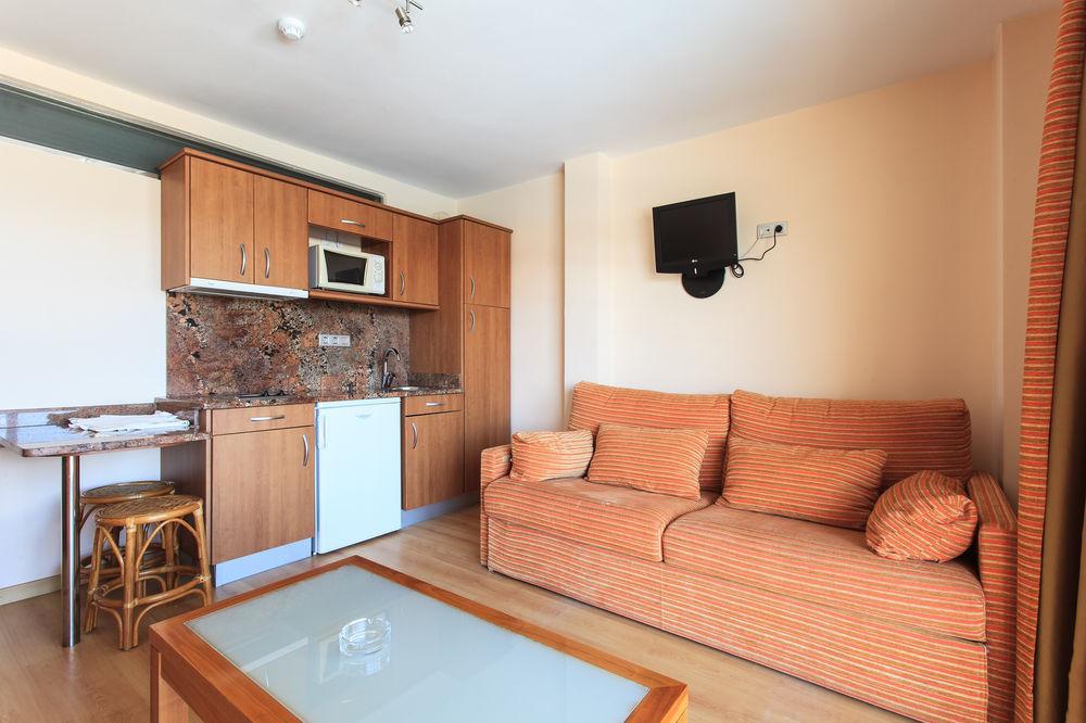 Apartamentos Astuy Isla Plana Extérieur photo