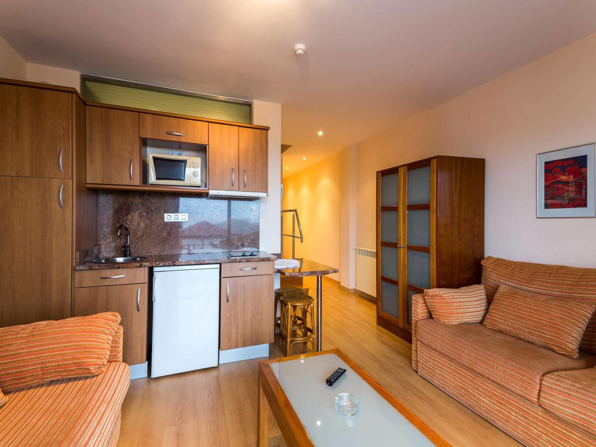 Apartamentos Astuy Isla Plana Extérieur photo