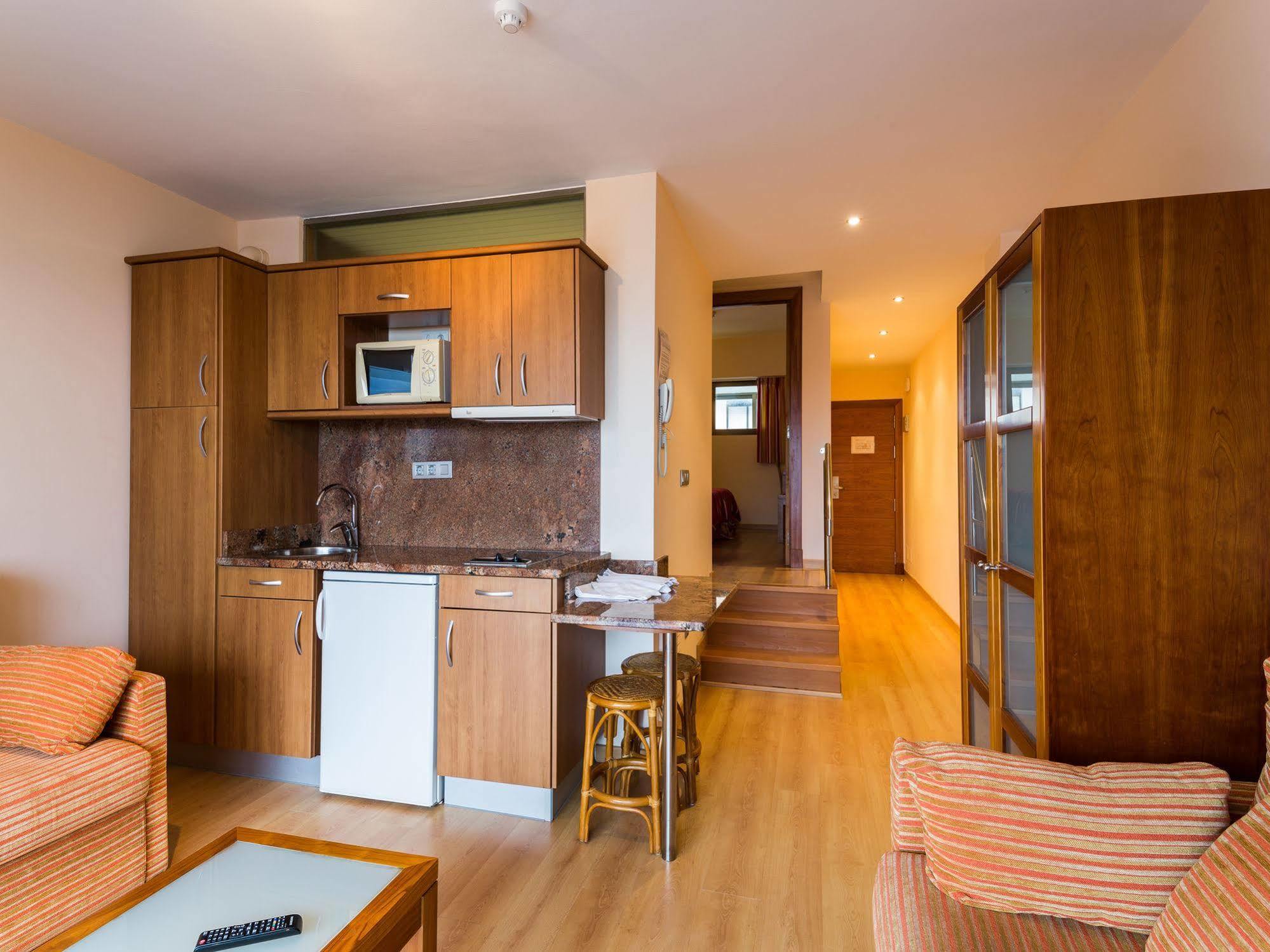 Apartamentos Astuy Isla Plana Extérieur photo